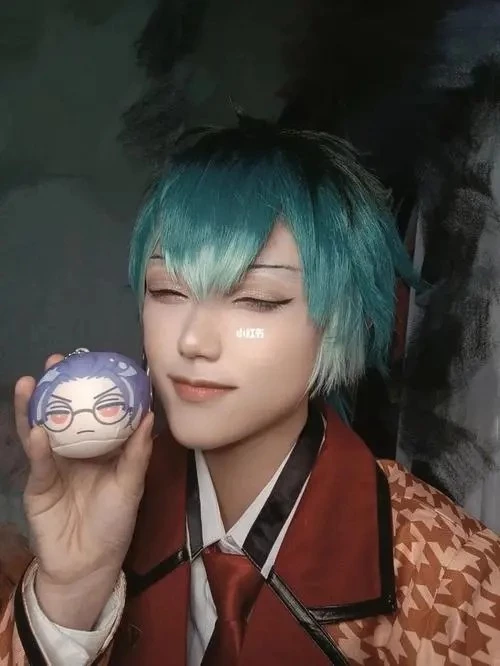 白胶木簓-《催眠麦克风》_CosPlay图片