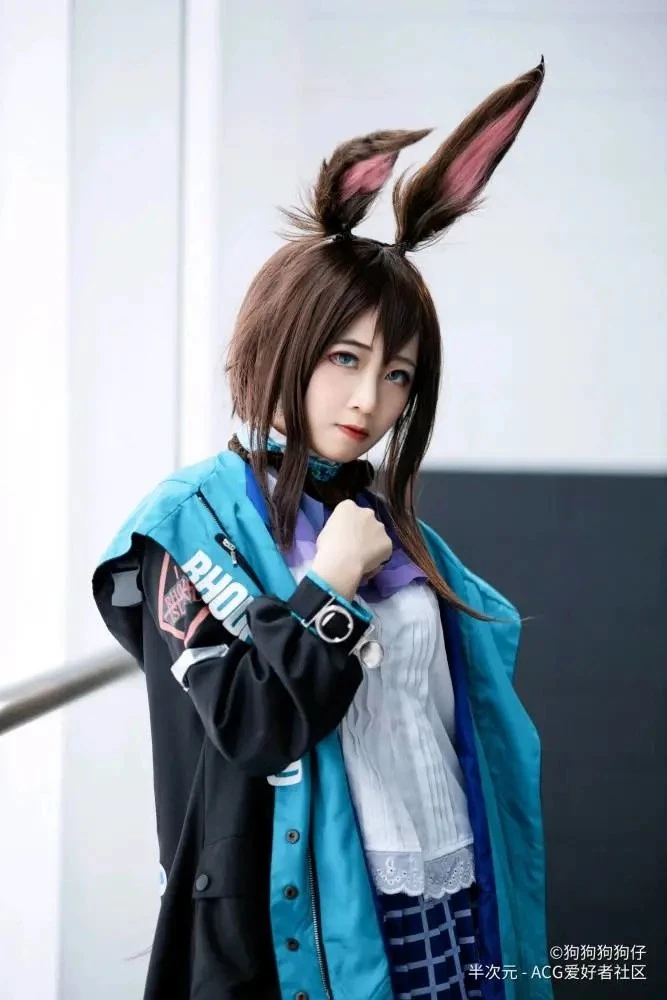 阿米娅-《明日方舟：黎明前奏》_CosPlay图片