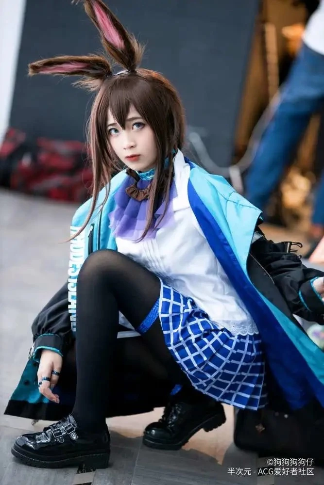 阿米娅-《明日方舟：黎明前奏》_CosPlay图片