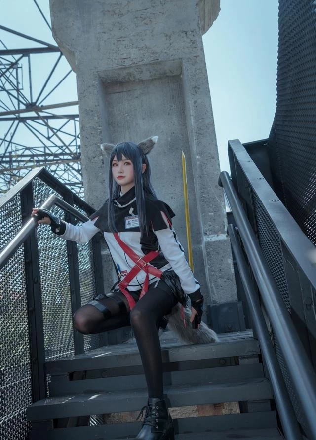 切利尼娜·德克萨斯-《明日方舟：黎明前奏》_CosPlay图片