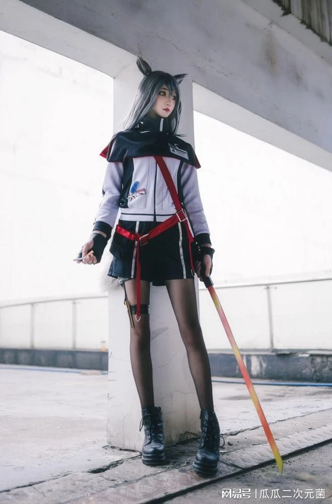 切利尼娜·德克萨斯-《明日方舟：黎明前奏》CosPlay图片