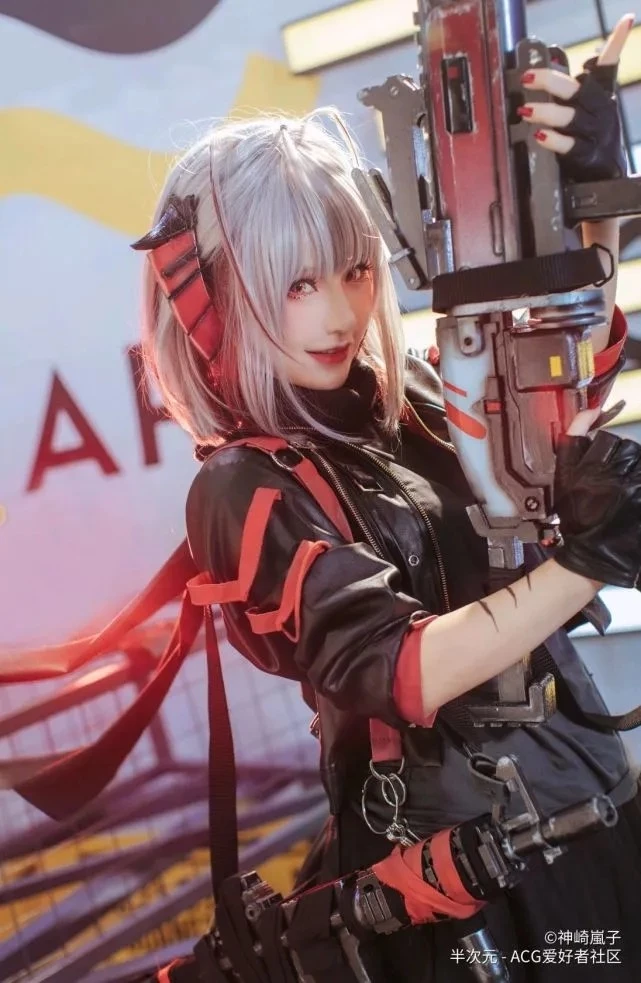 W-《明日方舟：黎明前奏》_CosPlay图片