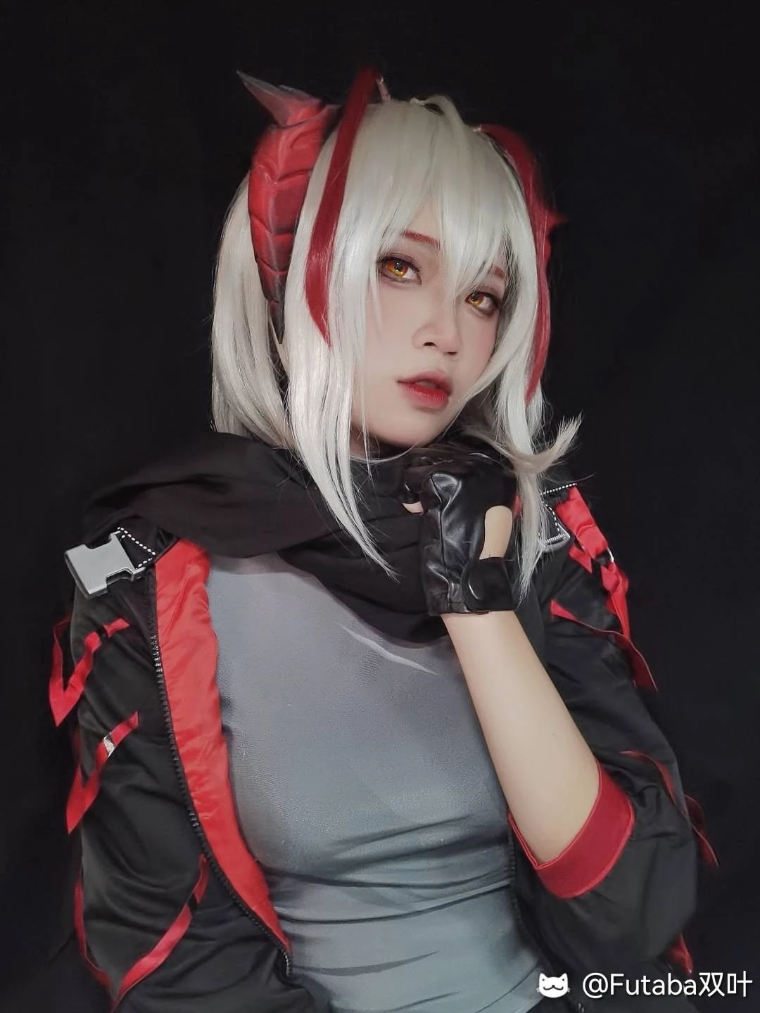 W-《明日方舟：黎明前奏》_CosPlay图片