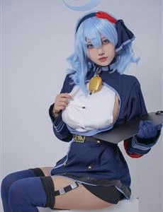 天雨亚子CosPlay图片