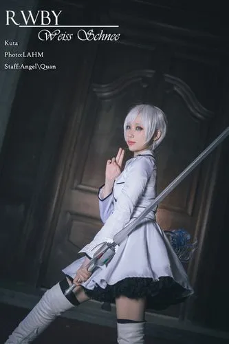 魏丝·雪倪-《红白黑黄 冰雪帝国》CosPlay图片